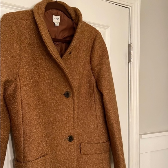 Tan Teddy Jacket with Stand-Up Collar and Textured Material - Picture 4 of 5